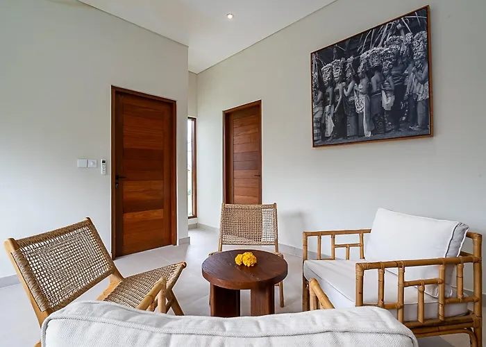 بيت للعطل Solaluna - Luxury 3br With Pool Near Nyanyi & Luna Club